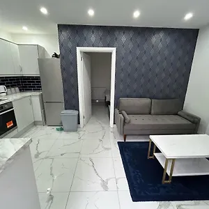 Apartment Peaceful - Near Nec, Bhx Airport., Birmingham