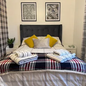 Homestay Brick House, Castle Donington